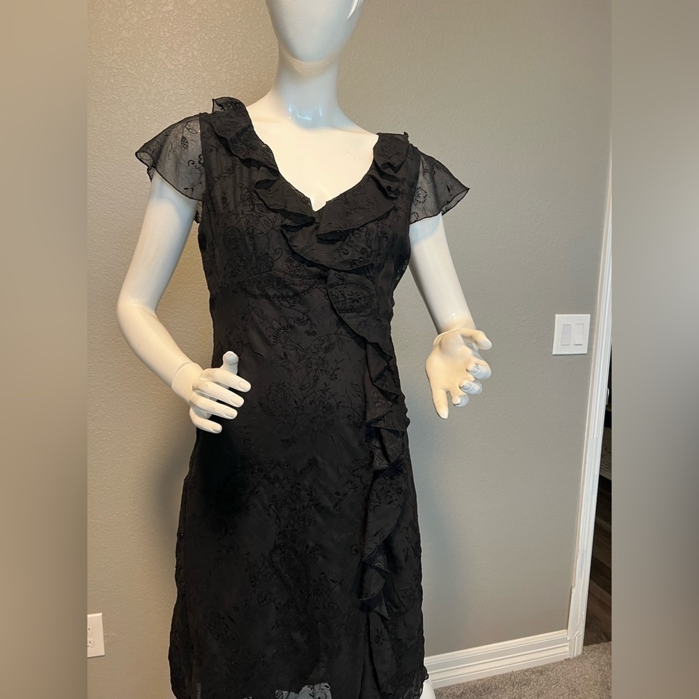 CDC little black dress size 8